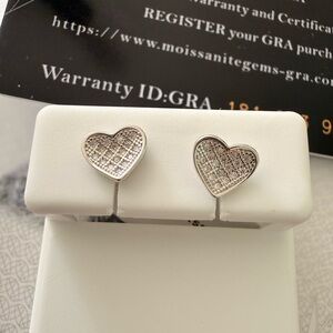 NWT Heart Moissanite Screwback Stud Earrings – 925 Sterling – GRA Certified ✨
